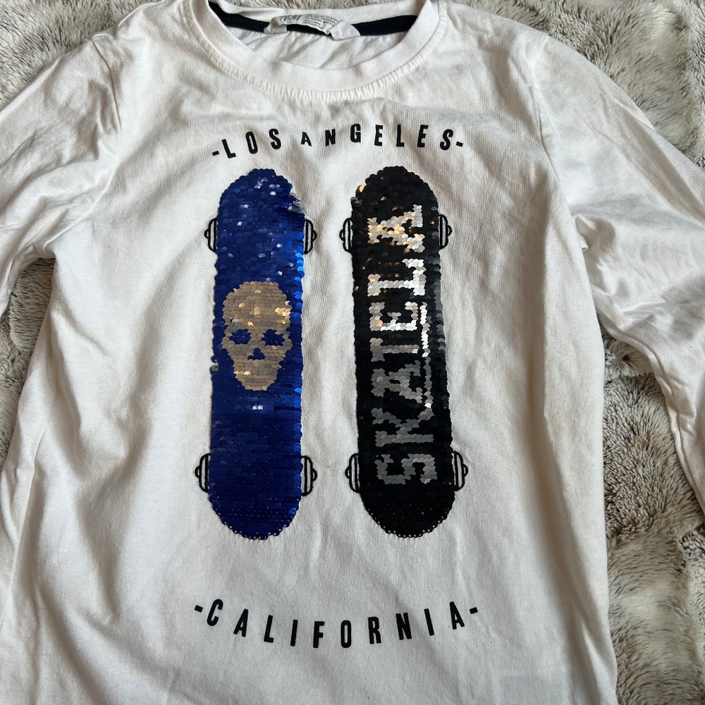 NWOT H&M Flip Shirt - Kids US8-10Y